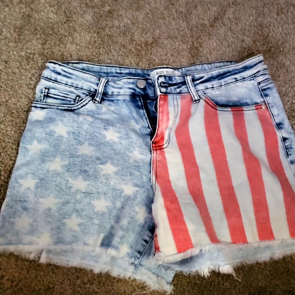 Judy Blue Red White and Stripe shorts
